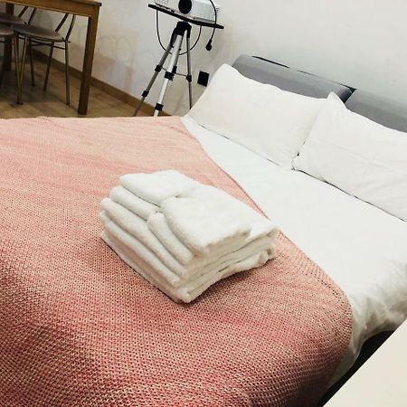 Henry'S Apartment - South Maoming Road เซี่ยงไฮ้ ภายนอก รูปภาพ