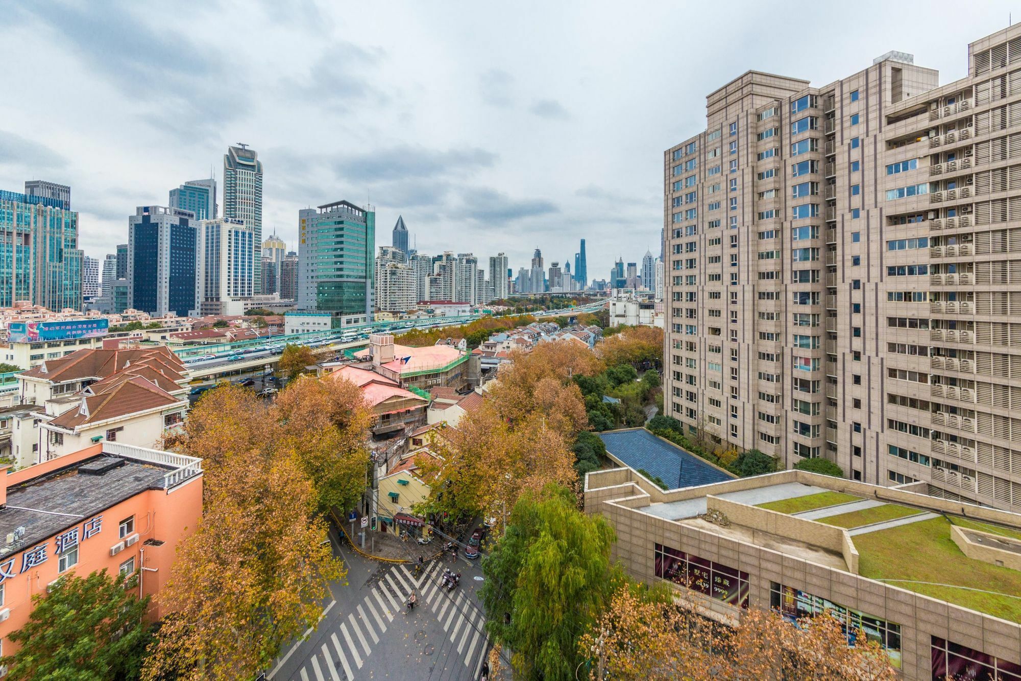 Henry'S Apartment - South Maoming Road เซี่ยงไฮ้ ภายนอก รูปภาพ